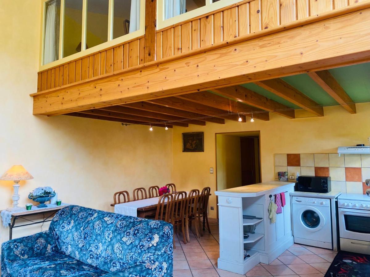 Gite Elevage De La Terrasserie Escoutoux Exterior foto